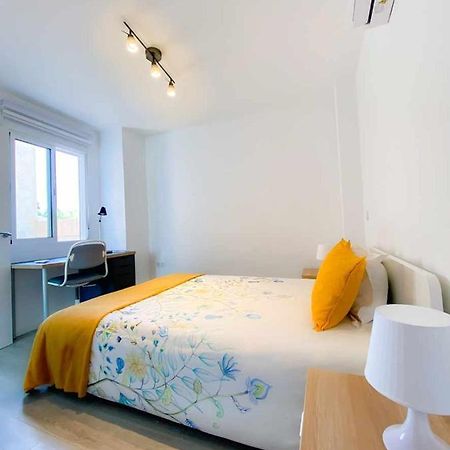 1 Room Pedregalejo Malaga Ngoại thất bức ảnh